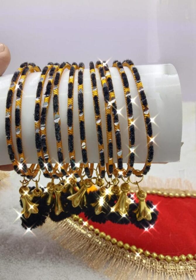 12 Pcs Fancy Design Bangles