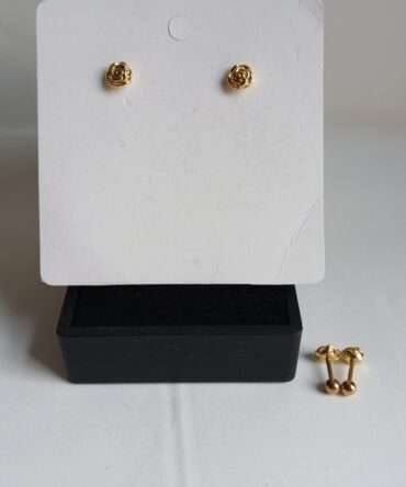 rose studs