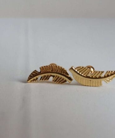 fancy leaf studs