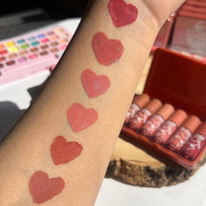 Metallic Finish Lip Gloss - Pack of 6